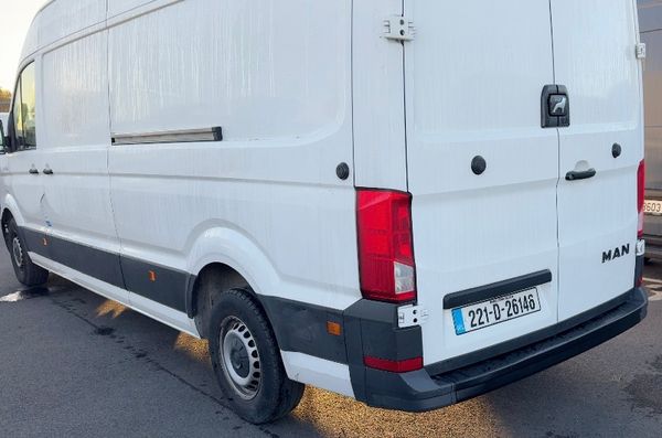 Fridge vans X2 - 21 & 22 Man TGE 368246802