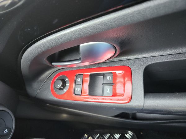 Volkswagen up! 2020 368277414