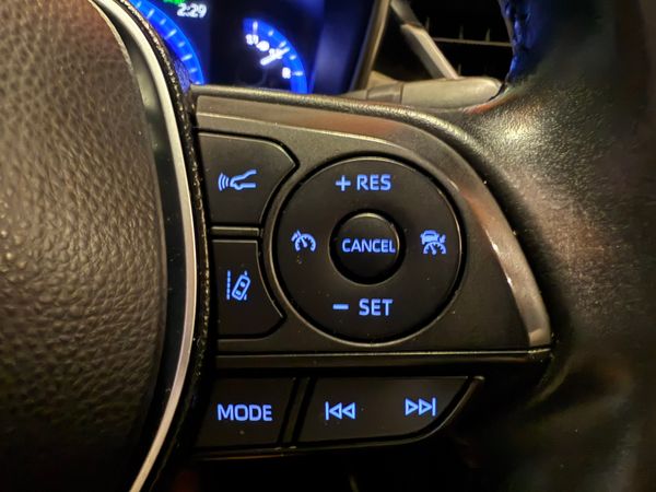 Toyota Corolla Luna Sport  1.8Hybrid *V LOW KLMS* 368278908