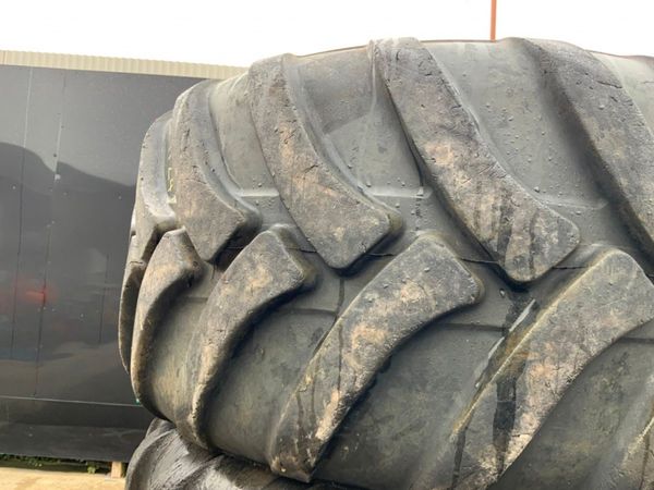 500/600/22.5.......9 TONNE DUMPER TYRES....1124. 368284854