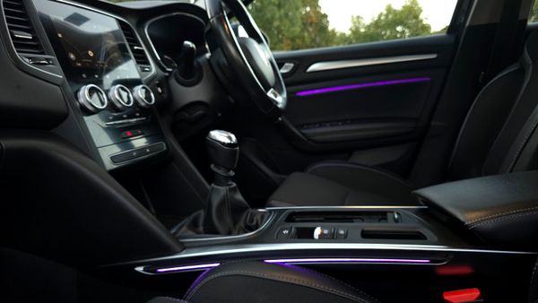 🔥 2021 Renault Megane 1.3TCe 140 GPF ICONIC 368281915