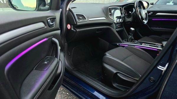 🔥 2021 Renault Megane 1.3TCe 140 GPF ICONIC 368281916