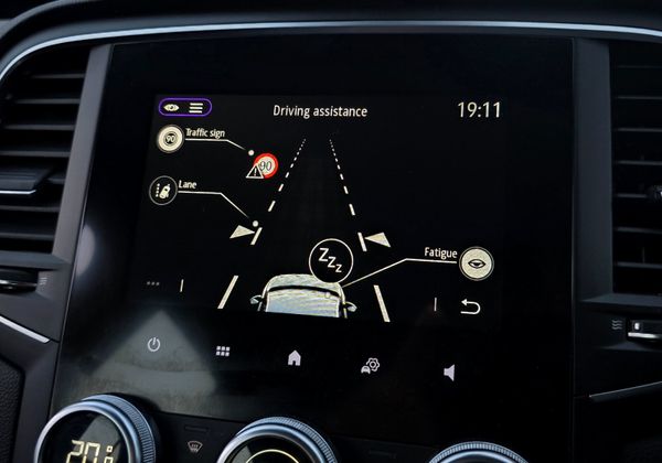 🔥 2021 Renault Megane 1.3TCe 140 GPF ICONIC 368282365