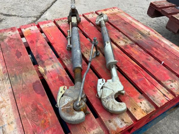 CAT 3 LIFT ARMS LINKAGE & TOP LINK..........1249- 368299855