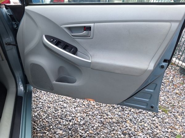 Toyota Prius 2014 | hybrid Self charging 368305055