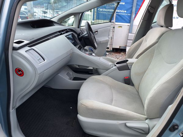 Toyota Prius 2014 | hybrid Self charging 368305062