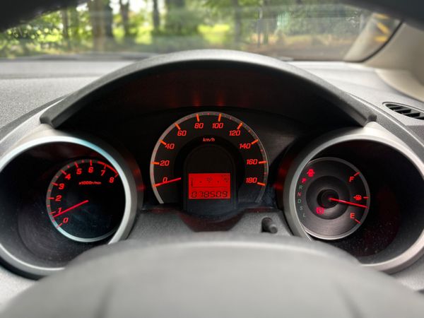 2011 Honda Fit 1.3 Auto *NCT* Low kms 368309795