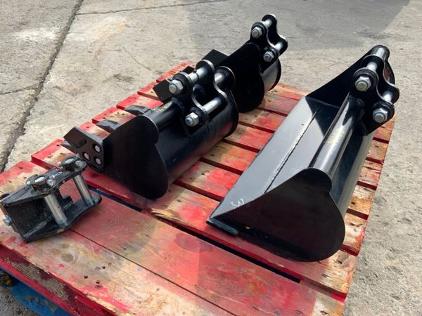 MICRO DIGGER BUCKETS & Q/HITCH.....25mm PINS. 368303949