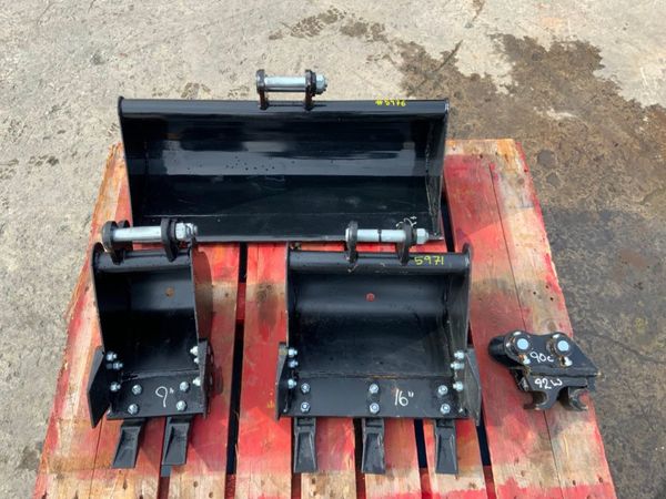 MICRO DIGGER BUCKETS & Q/HITCH.....25mm PINS. 368303942