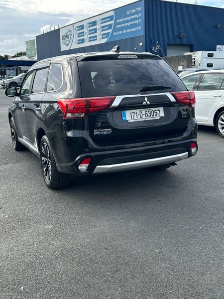 Mitsubishi Outlander hybrid 368317846