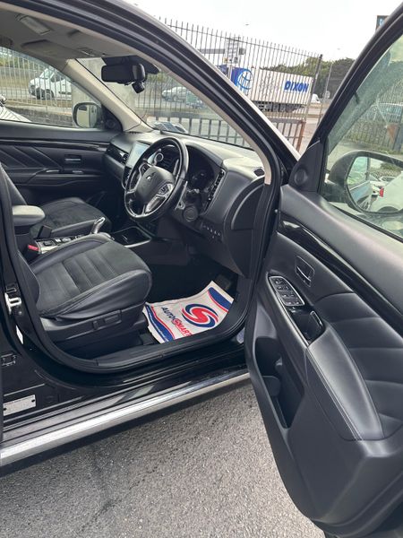 Mitsubishi Outlander hybrid 368317900