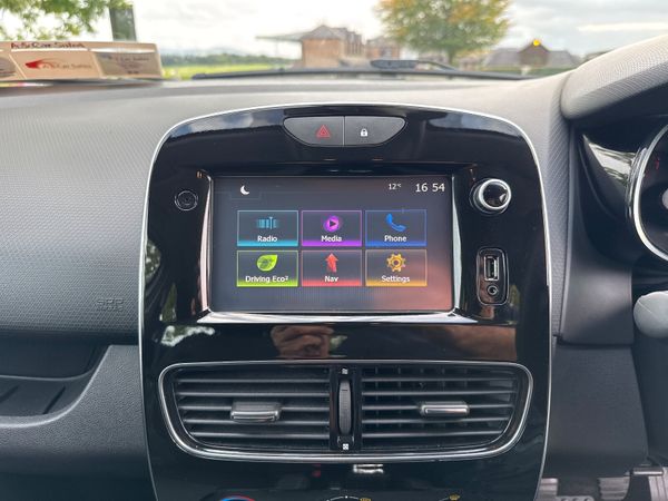 Renault Clio 2018  Dynamique Nav Low Mileage 368324361