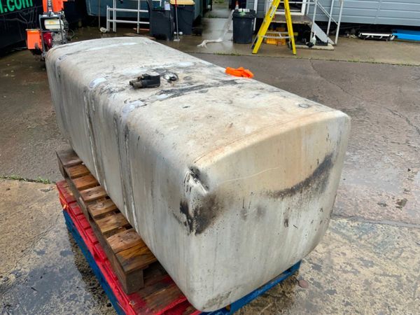 Scania R Series 700lts Aluminium Diesel Tank. 368327614