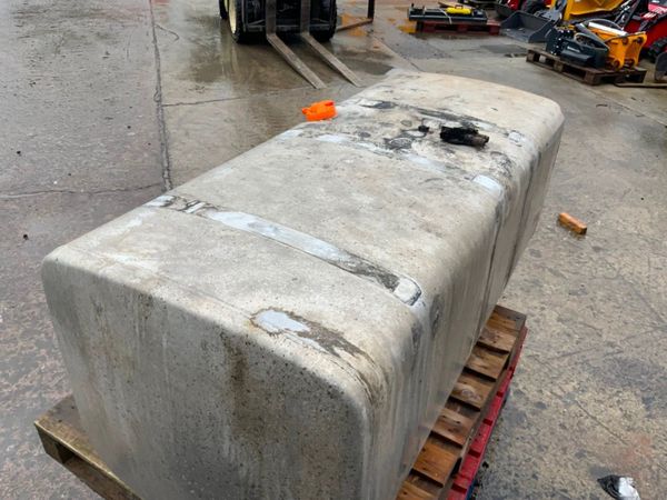 Scania R Series 700lts Aluminium Diesel Tank. 368327611