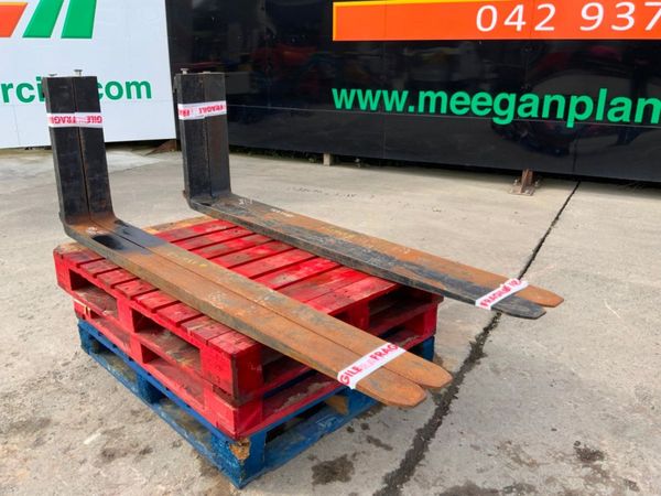 UNUSED 72" x 20" CARRIAGE SLIDING FORKS...4561. 368320244