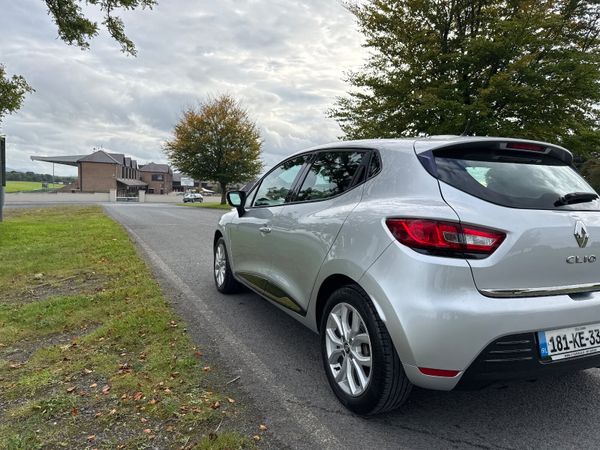 Renault Clio 2018  Dynamique Nav Low Mileage 368323904