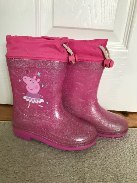 Girls wellies Peppa Pig size 25 for sale in Tipperary for €5