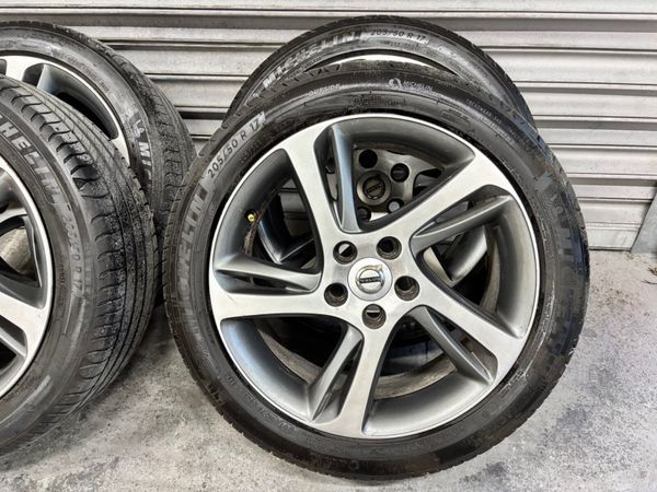 Volvo R-Design Alloys 17” 368354007