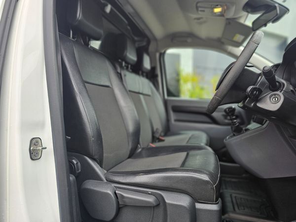 TOYOTA PROACE 1.5 // NO VAT // GREAT SPEC 368354627