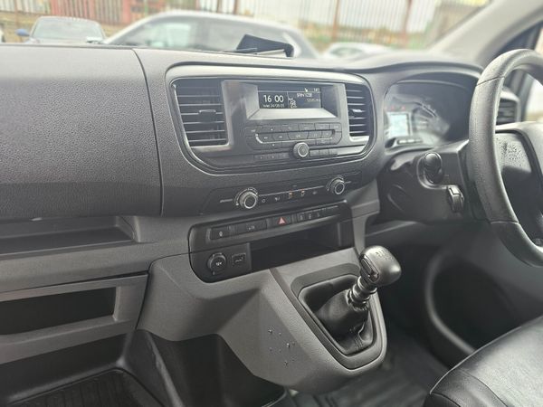 TOYOTA PROACE 1.5 // NO VAT // GREAT SPEC 368354647