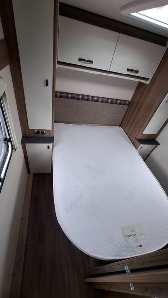 Swift Sprite Major 4 EB island bed caravan 368352555