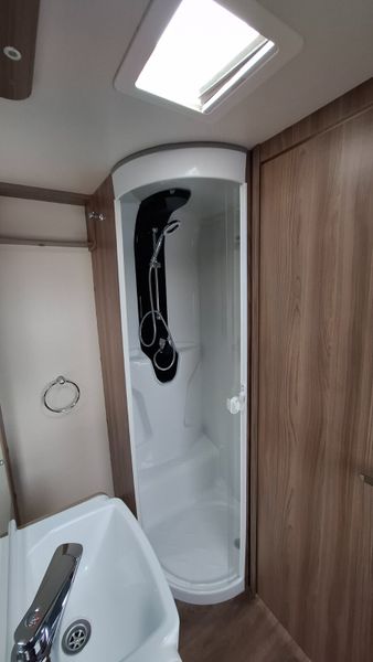 Swift Sprite Major 4 EB island bed caravan 368352557