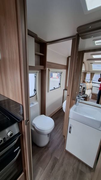 Swift Sprite Major 4 EB island bed caravan 368352559