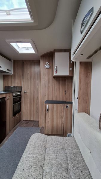 Swift Sprite Major 4 EB island bed caravan 368352553