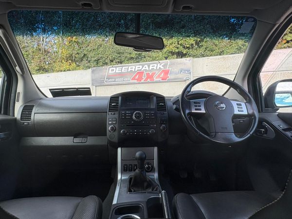 2015 Nissan Navara 2.5 DCI TEKNA Crewcab 368377793