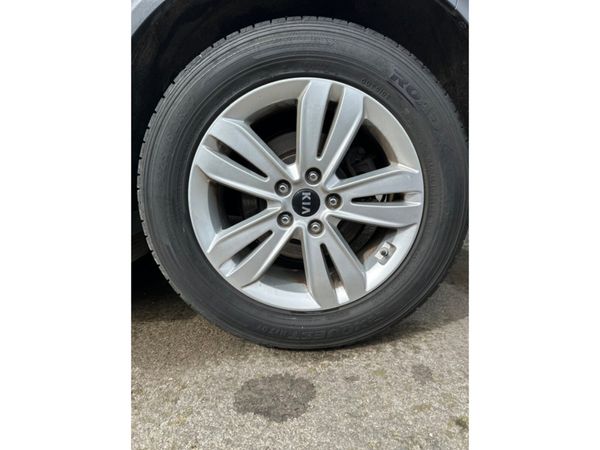 Kia Sportage VERY LOW MILEAGE PLATINUM SAM 5DR 368382361
