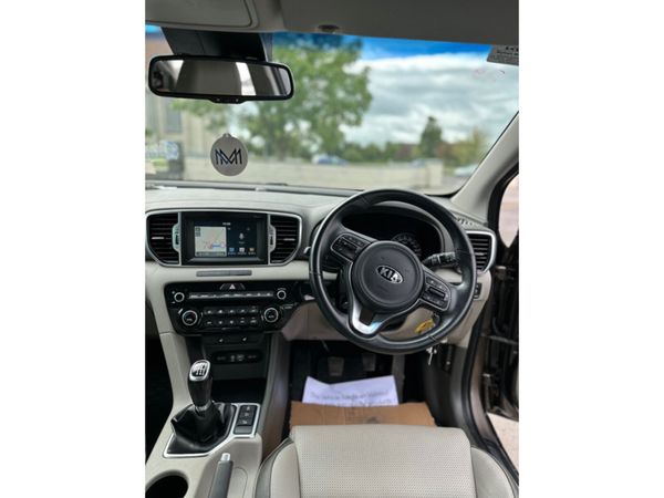 Kia Sportage VERY LOW MILEAGE PLATINUM SAM 5DR 368382362