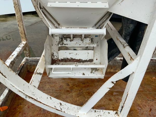 CONQUIP CONCRETE SKIP & WASHOUT STAND....026 368383568