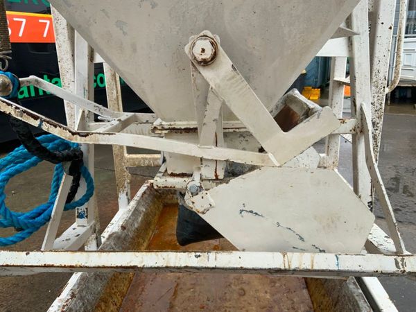 CONQUIP CONCRETE SKIP & WASHOUT STAND....026 368383569