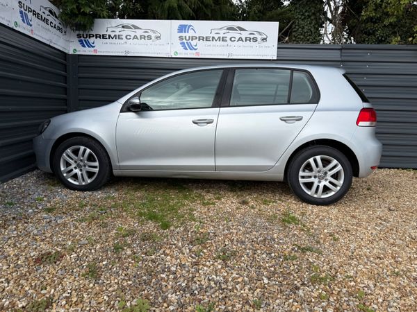 Volkswagen Golf 2010 368396606