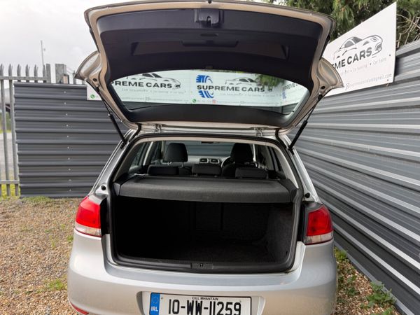 Volkswagen Golf 2010 368396607