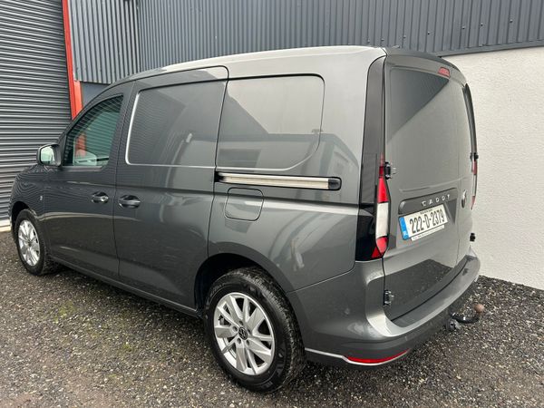 2022 Volkswagen Caddy 122 Bhp / Air con 368405467