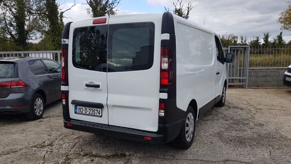 Renault Trafic 192D NEW MODEL 2.0LT VAT INVOICE 368407615