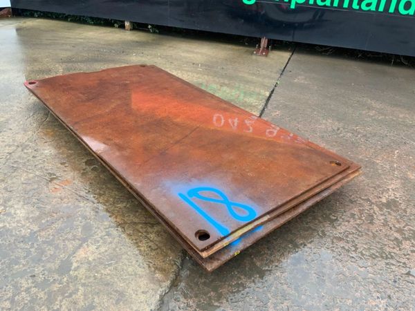 ASSORTED TRENCH COVER / ROAD PLATES....4324. 368410026