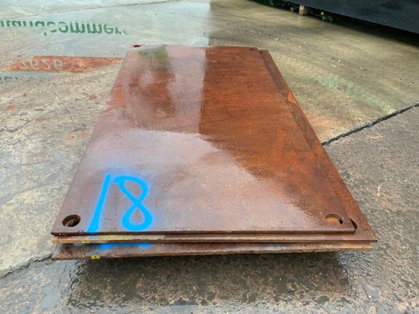 ASSORTED TRENCH COVER / ROAD PLATES....4324. 368410027