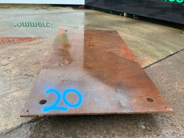 ASSORTED TRENCH COVER / ROAD PLATES....4324. 368410035