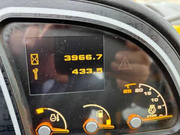 2021JCB 535-95 AGRI 368429898