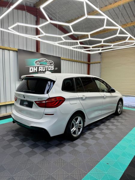 BMW 2-Series 2016 - MSport + 7 seater 368436877
