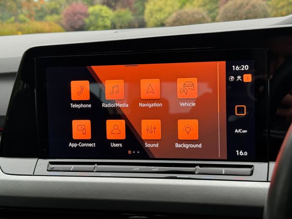 Immaculate 222 Volkswagen Golf! 368432895