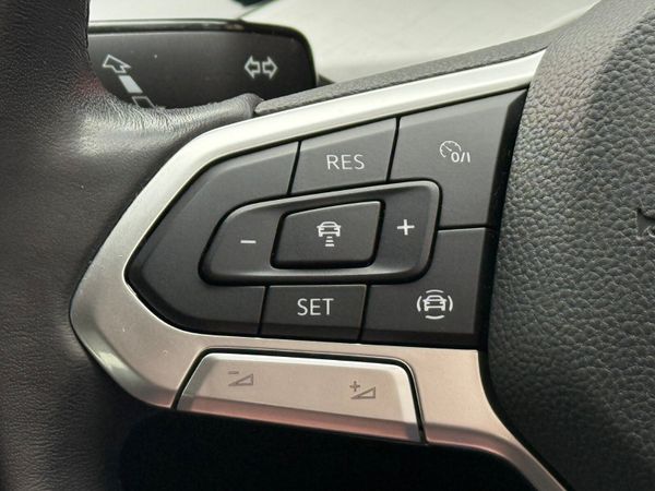 Immaculate 222 Volkswagen Golf! 368432907