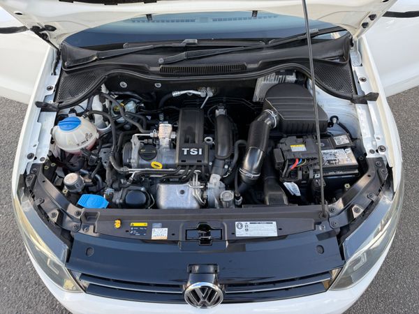 Volkswagen Polo 2014 1.2 PETROL LOW MILLAGE 368446000