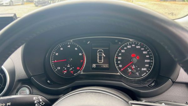 Audi A1 2016 368449288