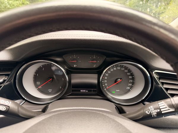 Opel Insignia 2022 Grand 1.5 Diesel 368443729