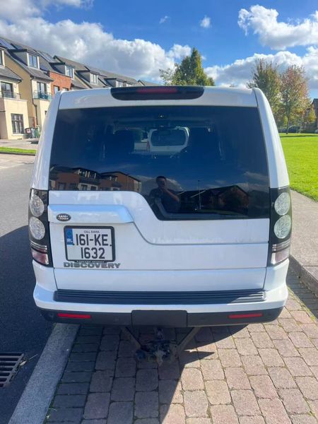 Land Rover Discovery 2016 368458148