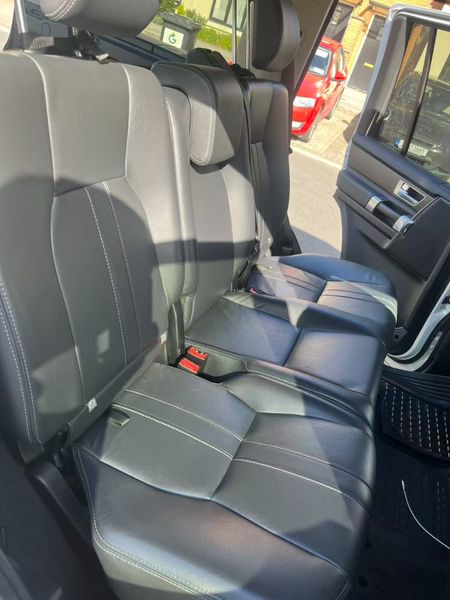 Land Rover Discovery 2016 368458141