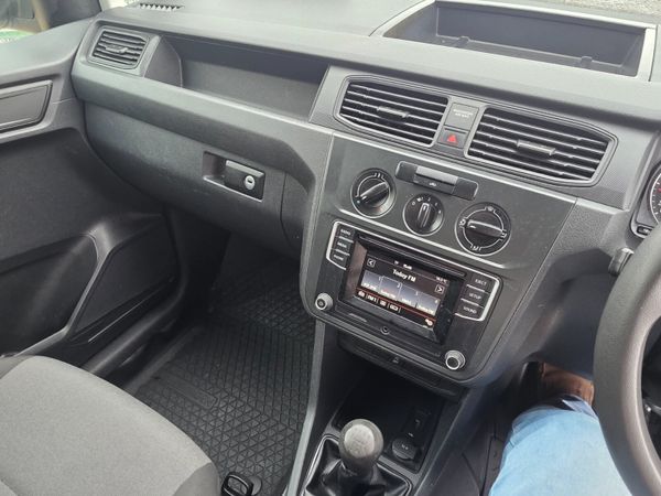 Volkswagen Caddy 2016 368464159